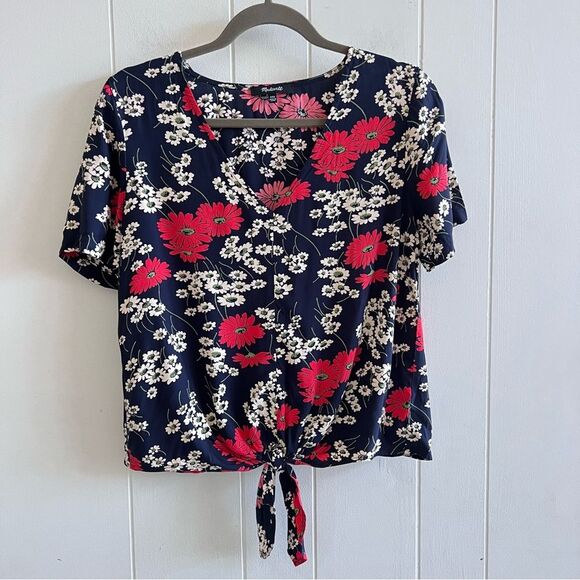 MADEWELL WOMEN'S NAVY HILLSIDE DAISIES SHORT SLEEVE NOVEL TIE-FRONT TOP - Picture 4 of 11